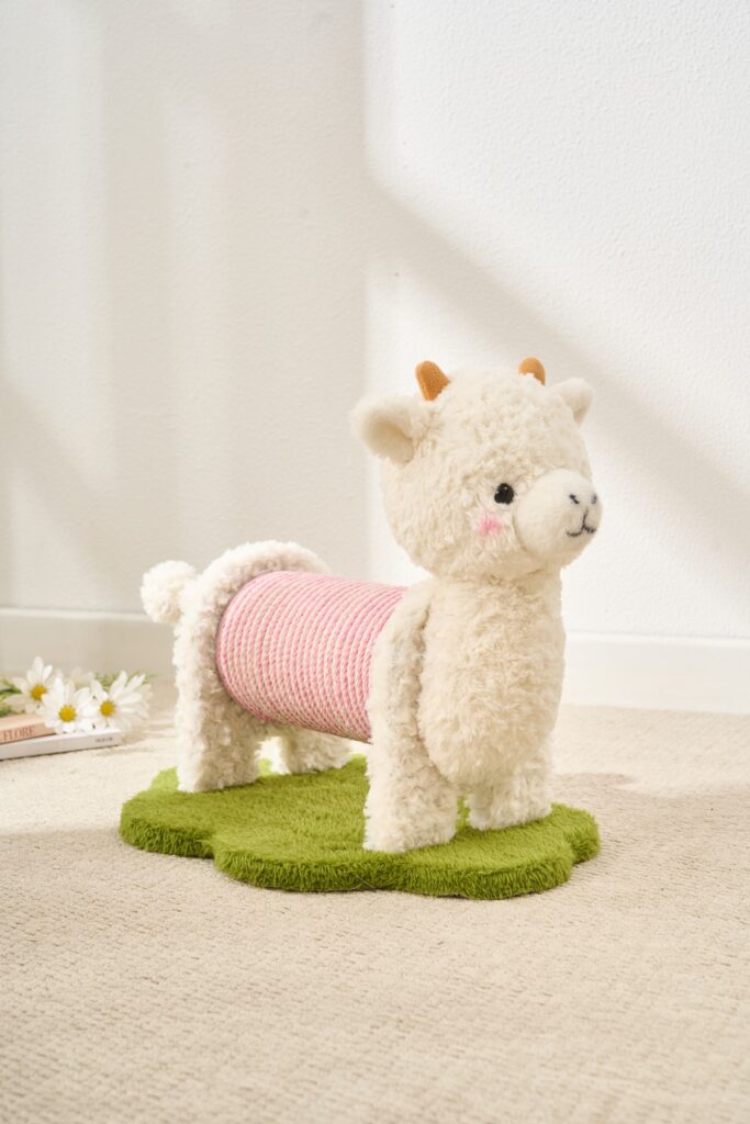 Alpaca Scratching Post, original product view 1
