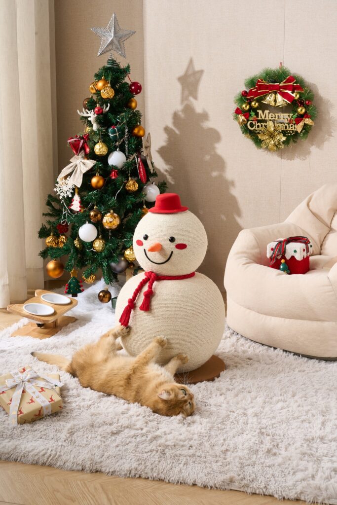 Snowman Scratching Post, original product view 2